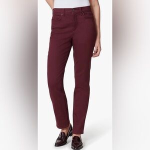 NEW Gloria Vanderbilt Amanda Jean. 16